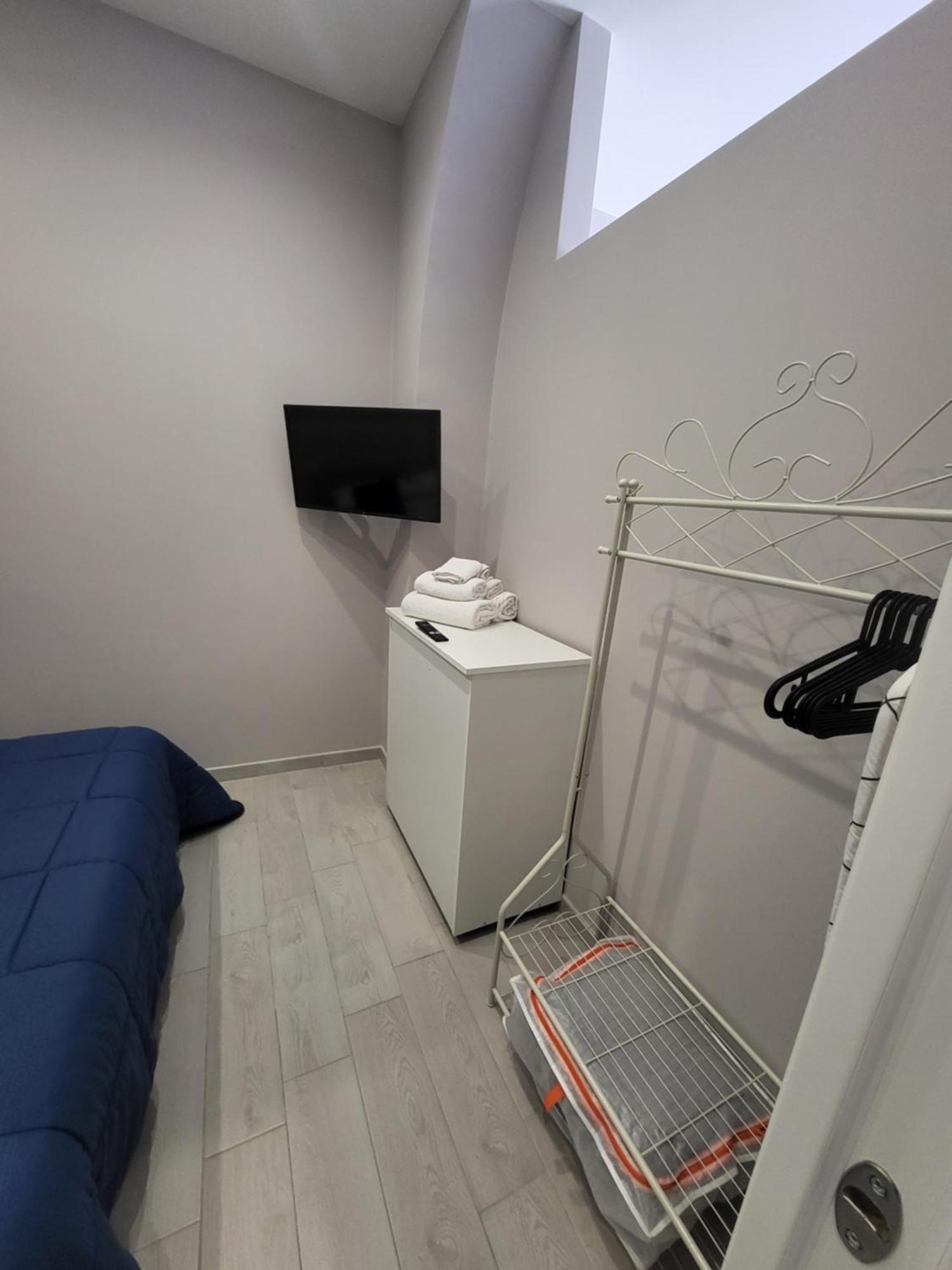 Casa Vacanze Manthy Posizione Centrale Bari Exterior photo
