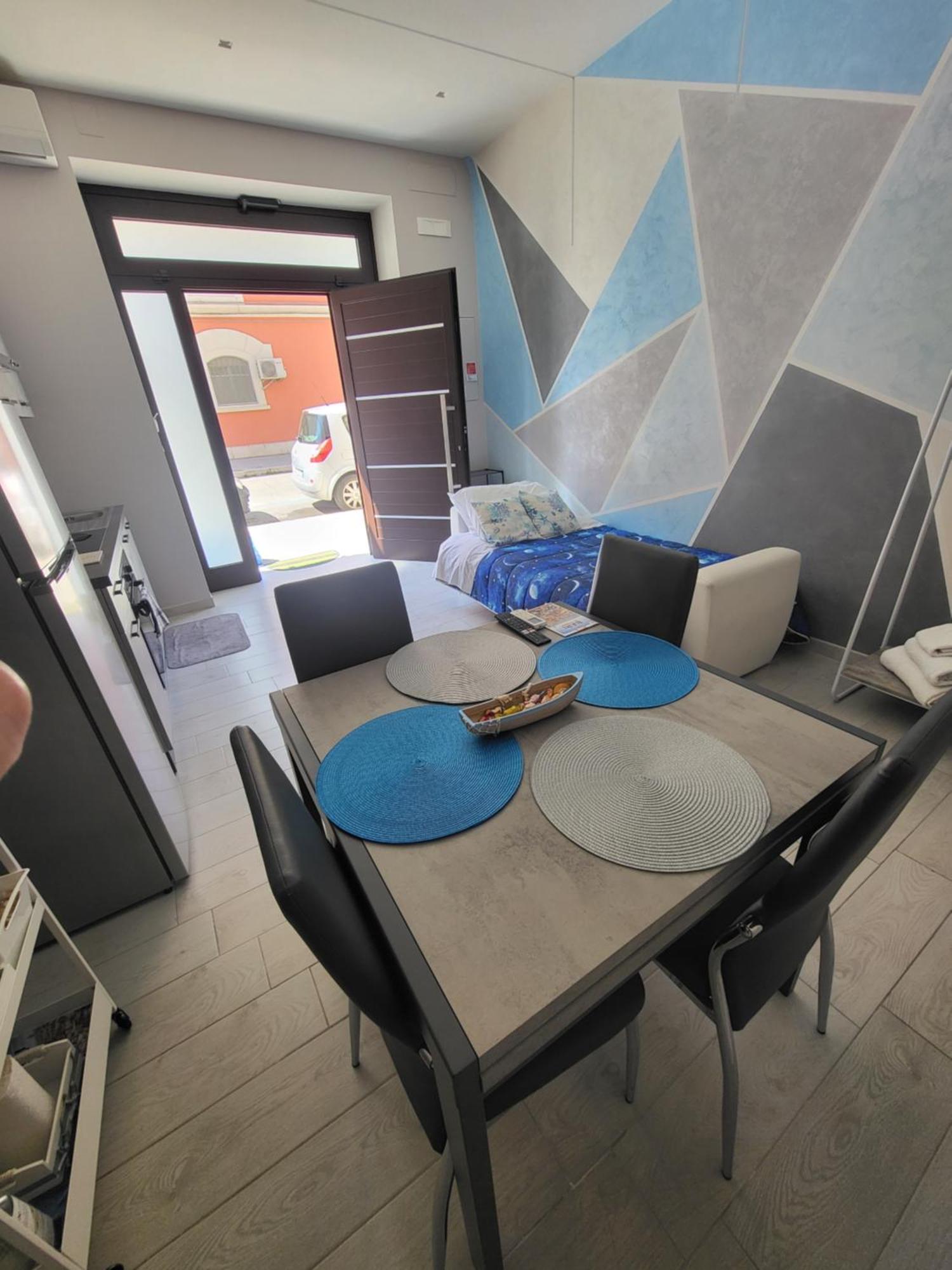 Casa Vacanze Manthy Posizione Centrale Bari Exterior photo